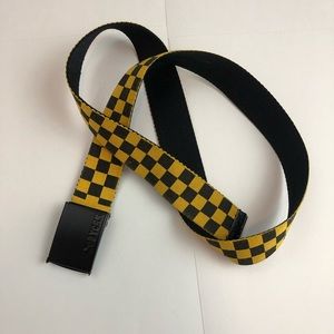 Zoo york checkered yellow and black belt